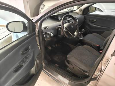 Lancia Ypsilon Ypsilon 1.0 FireFly 5 porte S&S Hybrid Gold Grigio usata RENDE