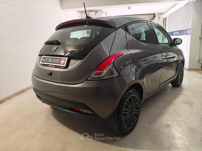 Lancia Ypsilon Ypsilon 1.0 FireFly 5 porte S&S Hybrid Gold Grigio usata RENDE