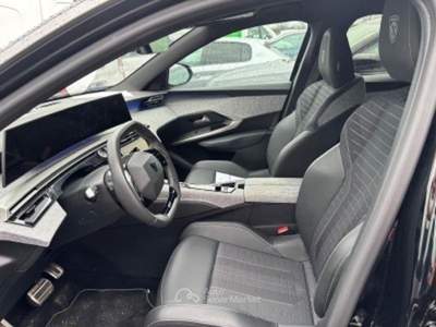 Peugeot 3008 Hybrid 145 e-DCS6 GT Nero usata Pozzuoli