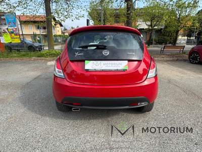 Lancia Ypsilon 1.0 firefly hybrid Silver s&amp;s 70cv 5p.ti Rosso usata Rivarolo Canavese