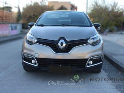 Renault Captur 1.5 DCI S&amp;S ENERGY R-LINK Rosso usata Napoli