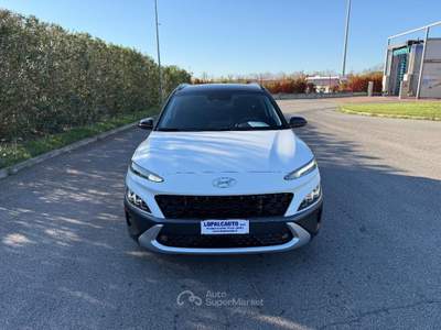 Hyundai Kona HYUNDAI Kona 1.6 CRDI Hybrid 48V DCT XLine Safety Pack 136 C.V.  Bianco usata Francavilla Fontana