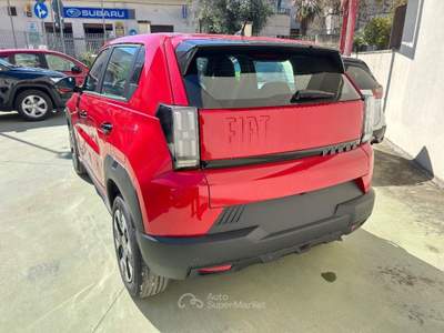 Fiat Grande Panda 1.2 Hybrid 110 CV S&S Icon Rosso usata Brindisi