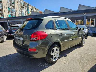 Renault Clio 1.2 16V TCE 100CV SporTour Verde usata Torino