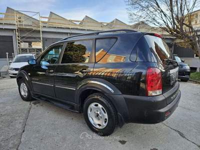 SsangYong Rexton REXTON 2.7 XDi Nero usata Torino