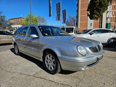 Lancia Lybra 1.8i 16V VVT cat Station Wagon Grigio usata Torino