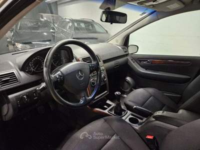 Mercedes-Benz Classe A A 180 CDI Elegance Oro usata Torino