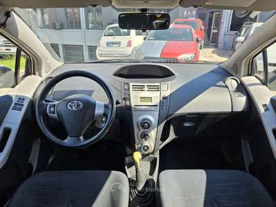 Toyota Yaris 1.0 5 porte Sol Grigio usata Torino