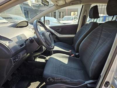 Toyota Yaris 1.0 5 porte Sol Grigio usata Torino