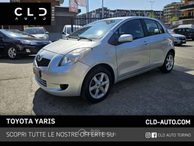 Toyota Yaris 1.0 5 porte Sol Grigio usata Torino Toyota Yaris 1.0 5 porte Sol Grigio usata Torino