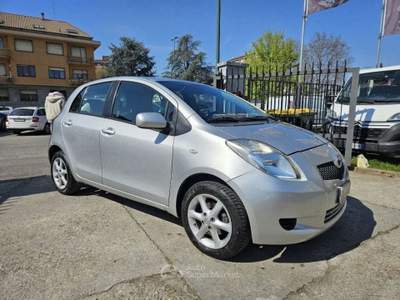 Toyota Yaris 1.0 5 porte Sol Grigio usata Torino
