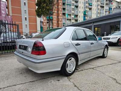 Mercedes-Benz Classe C C 180 cat Classic Grigio usata Torino