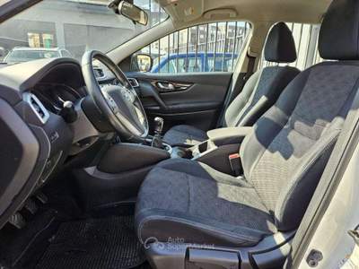 Nissan Qashqai 1.2 DIG-T Acenta Bianco usata Torino