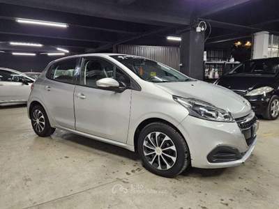 Peugeot 208 1° serie BlueHDi 75 5 porte Grigio usata Torino