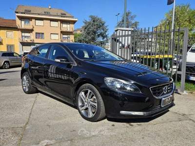 Volvo V40 D2 Geartronic Momentum Nero usata Torino