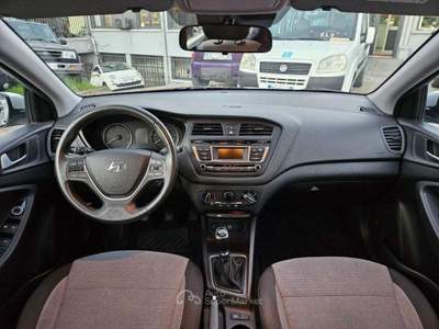 Hyundai i20 1.1 CRDi 12V 5 porte Style Grigio usata Torino