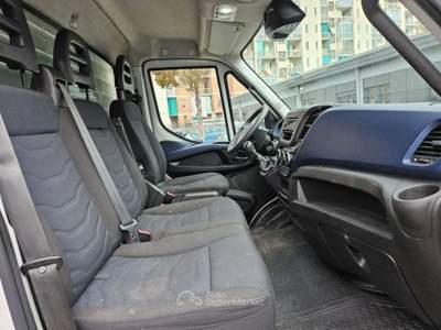Iveco Daily 35-NP 3.0 Nat.Pwr Blue Power Bianco usata Torino