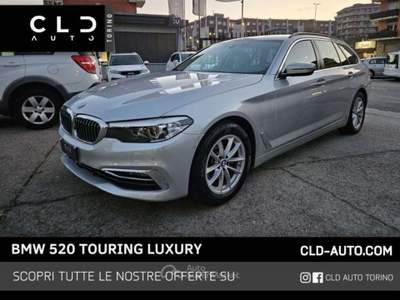BMW Serie 5 520d 520 520 d  Touring Luxury Grigio usata Torino