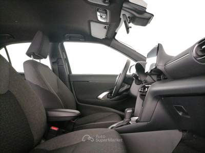 Toyota Yaris Cross 1.5h Trend fwd 116cv e-cvt Nero usata Roma