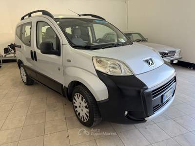 Peugeot Bipper 2009 Tepee 1.4 75CV Outdoor GPL 5 POSTI Argento usata Ravenna