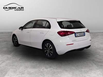 Mercedes-Benz Classe A 180 D Advanced 8G-DCT Bianco usata Lucca