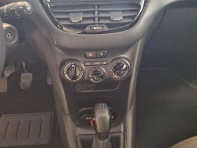 Peugeot 208 5 porte Allure Rosso usata Oleggio