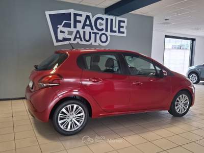 Peugeot 208 5 porte Allure Rosso usata Oleggio