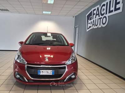 Peugeot 208 5 porte Allure Rosso usata Oleggio