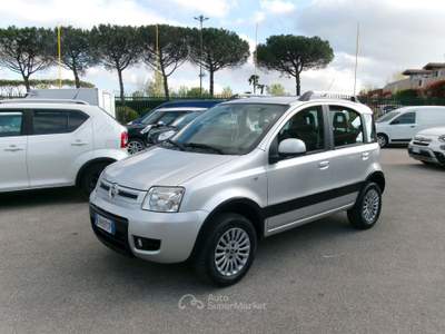 Fiat Panda 1.2 CLIMBING 4x4 69CV MY12 BENZINA APPENA TAGLIANDATA Argento usata Giugliano in Campania