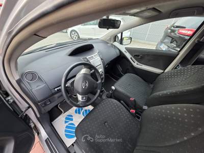 Toyota Yaris 5 porte Grigio usata Gemona del Friuli