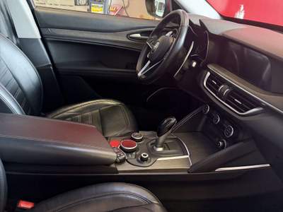Alfa Romeo Stelvio Stelvio 2017 2.0 t First Edition Q4 280cv auto Rosso usata Goito