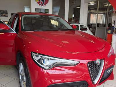 Alfa Romeo Stelvio Stelvio 2017 2.0 t First Edition Q4 280cv auto Rosso usata Goito