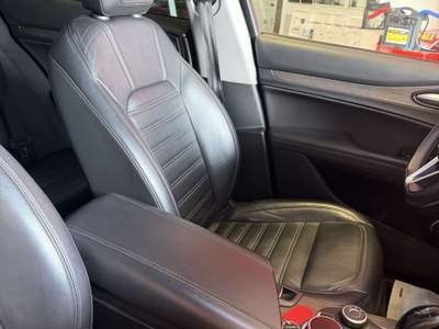 Alfa Romeo Stelvio Stelvio 2017 2.0 t First Edition Q4 280cv auto Rosso usata Goito