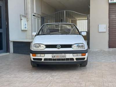 Volkswagen Golf Cabriolet 1.8 75 cv cat Avantgarde Bianco usata SANTERAMO IN COLLE
