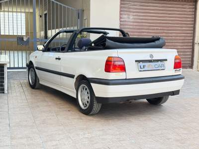 Volkswagen Golf Cabriolet 1.8 75 cv cat Avantgarde Bianco usata SANTERAMO IN COLLE