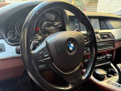 BMW Serie 5 520d Touring Futura Grigio usata Bari