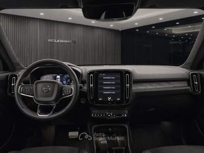 Volvo XC40 XC40 1.5 t2 Core auto Nero usata Milano
