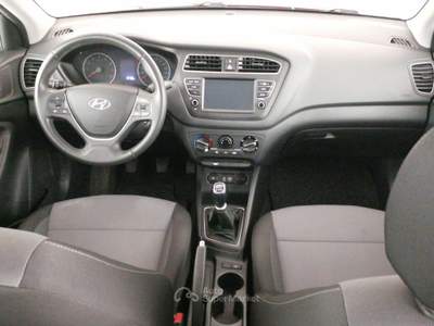 Hyundai i20 II 2018 1.2 mpi Connectline 75cv 5p Rosso usata Roma