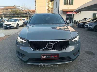 Volvo XC40 T3 Geartronic Momentum Pro Grigio usata Varese