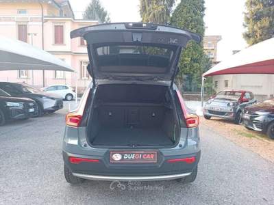 Volvo XC40 T3 Geartronic Momentum Pro Grigio usata Varese