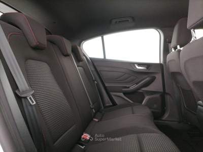 Ford Focus 1.0 ecoboost h ST-Line 125cv powershift Bianco usata Roma