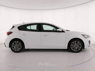 Ford Focus 1.0 ecoboost h ST-Line 125cv powershift Bianco usata Roma
