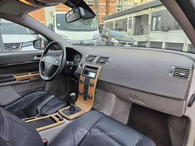 Volvo V50 2.0 D cat Summum Nero usata Torino