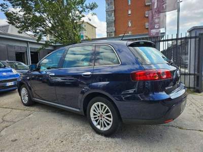 Fiat Croma 1.9 Multijet 16V Dynamic Blu/Azzurro usata Torino