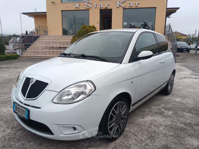Lancia Ypsilon 105 CV Sport MomoDesign Bianco usata Sora