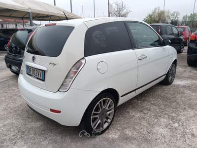 Lancia Ypsilon 105 CV Sport MomoDesign Bianco usata Sora