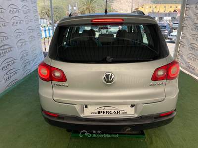 Volkswagen Tiguan DPF Sport & Style (18°) Grigio usata Acerra