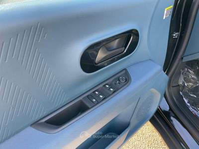 Fiat Grande Panda 1.2 Hybrid 110 CV S&amp;S La Prima *COLORI* Nero usata Aprilia