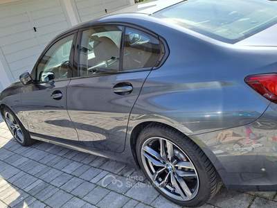 BMW Serie 3 330e Sport Plug-in Hybrid Grigio usata Rubano