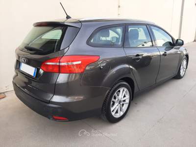 Ford Focus SW 1.5 TDCi 120cv Powershift Tit. Business Grigio usata Castelnovo di Sotto